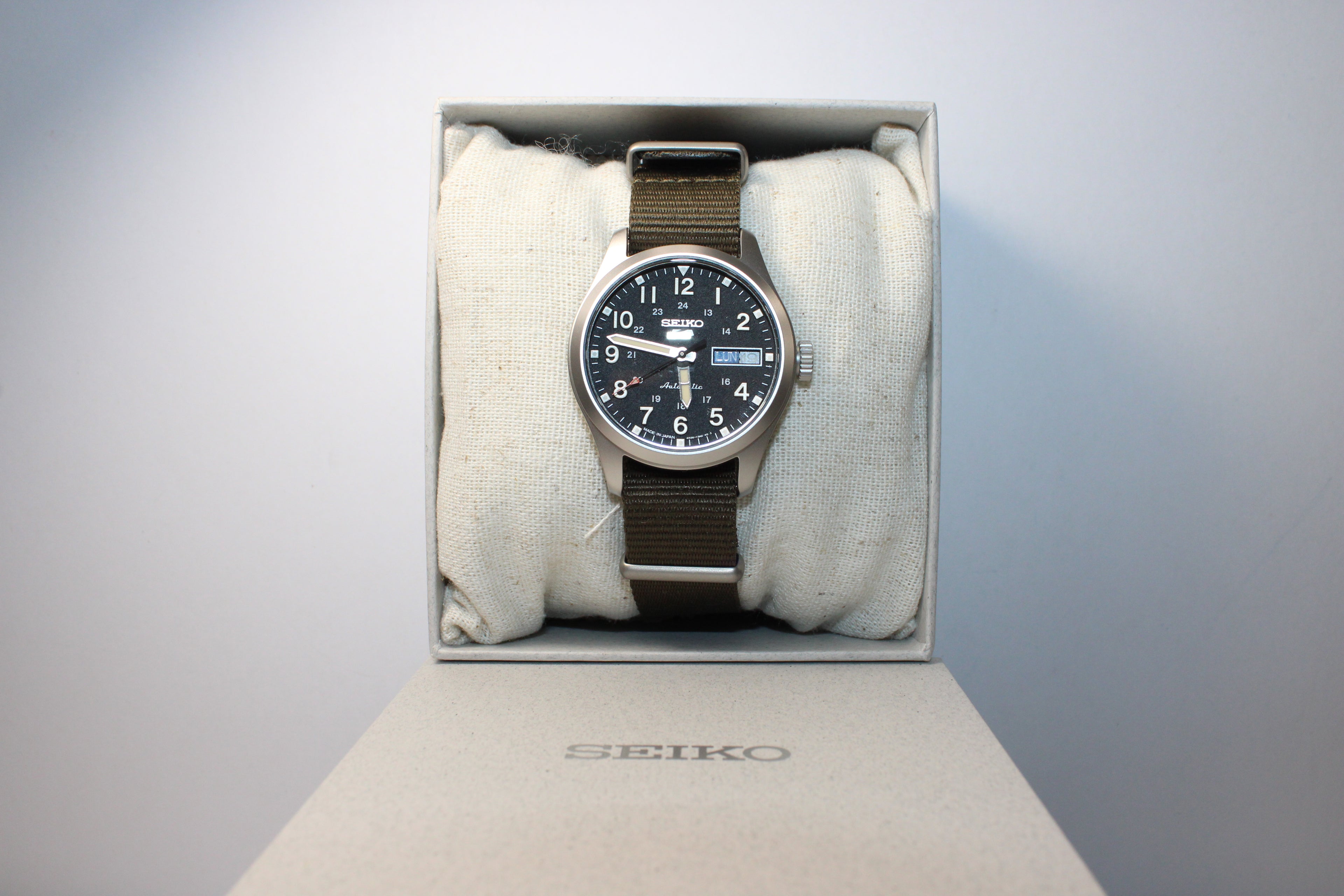 Seiko SRPJ85 Field Series